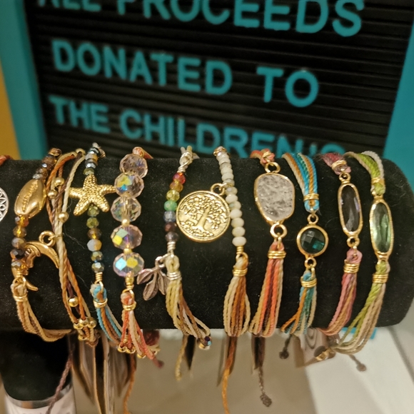 CHARITY - Brazilian Wax Bracelets - Picture 4 of 16